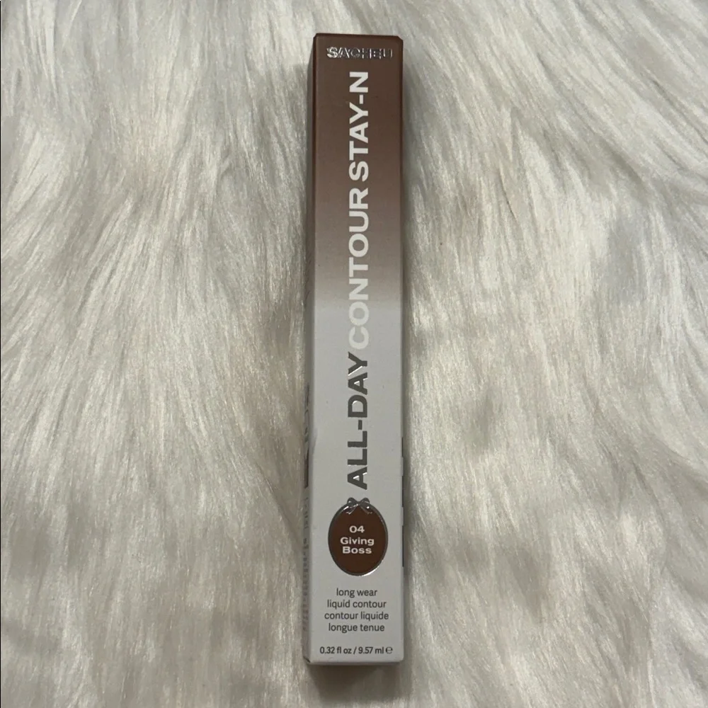 SACHEU Liquid Contour STAY-N 04 Giving Boss